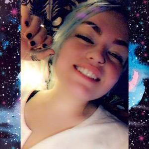 Meet your Posher, Danica